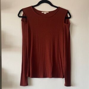 Cooper & Ella|Women's Rust Cold Shoulder Top|Small|EUC